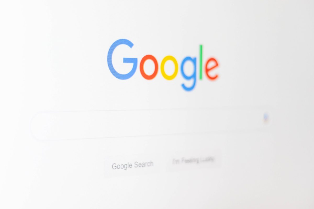 Google illustrating SEO best practices related to website footers